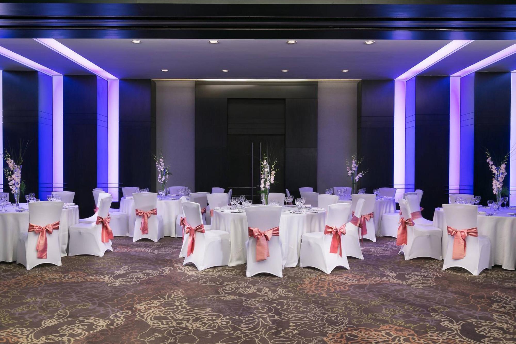 豪生大广场酒店 布加勒斯特 外观 照片 The ballroom