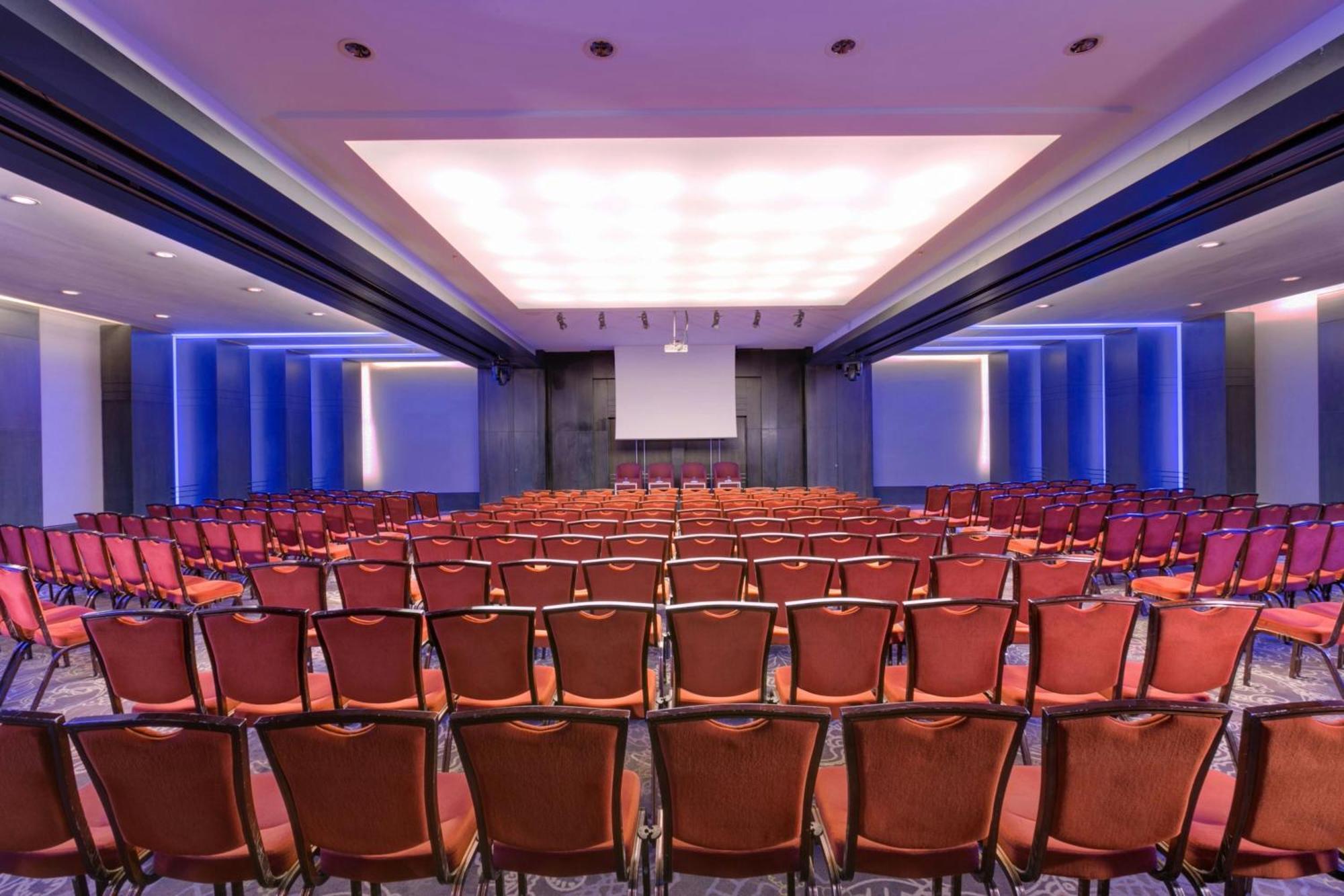 豪生大广场酒店 布加勒斯特 外观 照片 The Grand Ballroom
